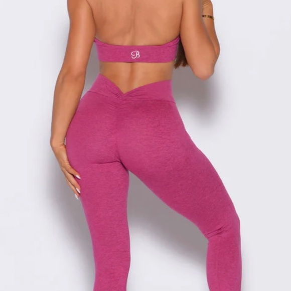 Bombshell Sportswear V back Leggings - Picture 1 of 7